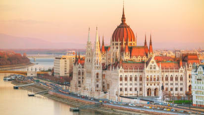 Study medicine in Hungary. Apply now for 2023.